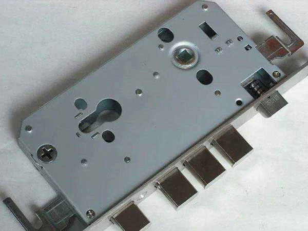 宝塔24小时上门开锁公司